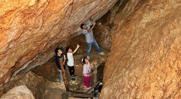 बुज्लुक गुफा