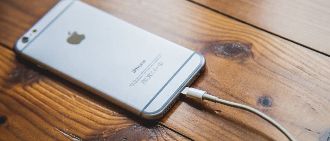 अपने iPhone पर अनुकूलित बैटरी चार्जिंग को कैसे सक्षम या अक्षम करें