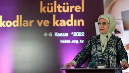 एमाइन एर्दोगन KADEM के 5वें अध्यक्ष हैं। अंतर्राष्ट्रीय महिला और न्याय शिखर सम्मेलन