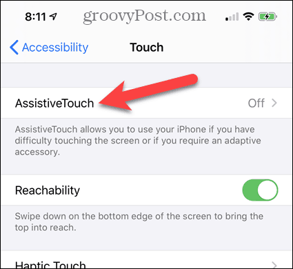 IPhone एक्सेसिबिलिटी सेटिंग्स में AssistiveTouch पर टैप करें