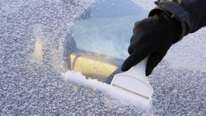 कार की खिड़कियों को ठंड से कैसे रोकें?