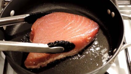 टूना मछली क्या है और इसे कैसे पकाया जाता है? यहाँ टूना मछली को भूनने की विधि दी गयी है