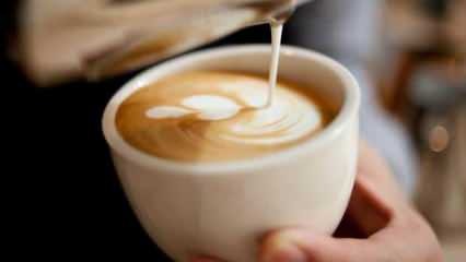 क्या दूध के साथ कॉफी आपको वजन बढ़ाती है? घर शीतल पेय आहार दूध कॉफी पकाने की विधि