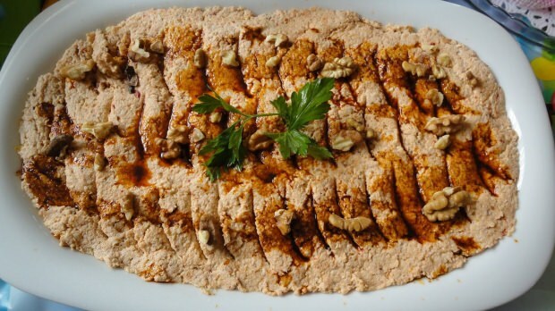 सबसे आसान सर्कसियन चिकन नुस्खा! कैसे बनाया जाता है सेरासियन चिकन?
