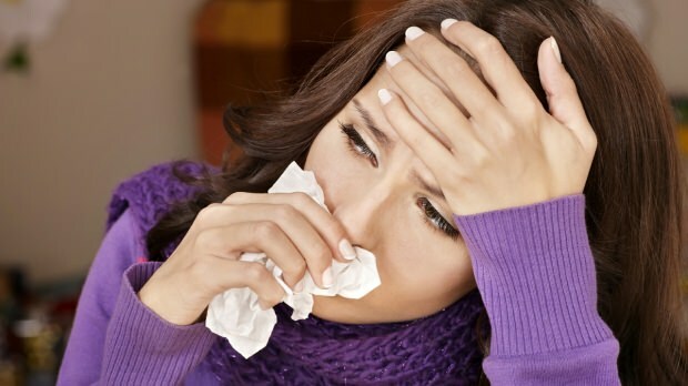 एलर्जी क्या है? एलर्जिक राइनाइटिस के लक्षण क्या हैं? एलर्जी कितने प्रकार की होती है?