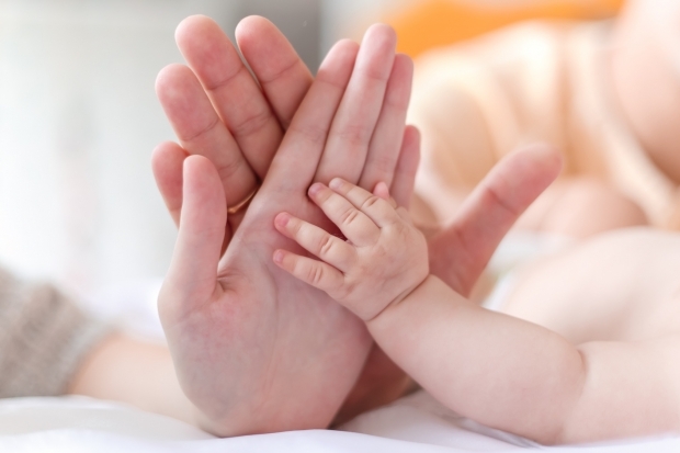 शिशुओं के हाथ ठंडे क्यों होते हैं?