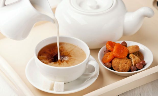 अंग्रेजी चाय क्या है? अंग्रेजी चाय कैसे बनाई जाती है? घर पर अंग्रेजी चाय बनाने के टोटके