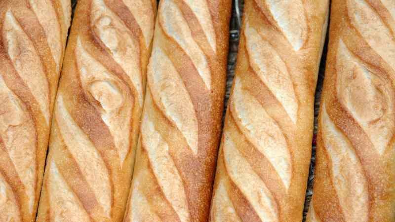 फ्रेंच का क्या अर्थ है? फ्रेंच ब्रेड कैसे बनाये? घर पर फ्रेंच ब्रेड बनाना