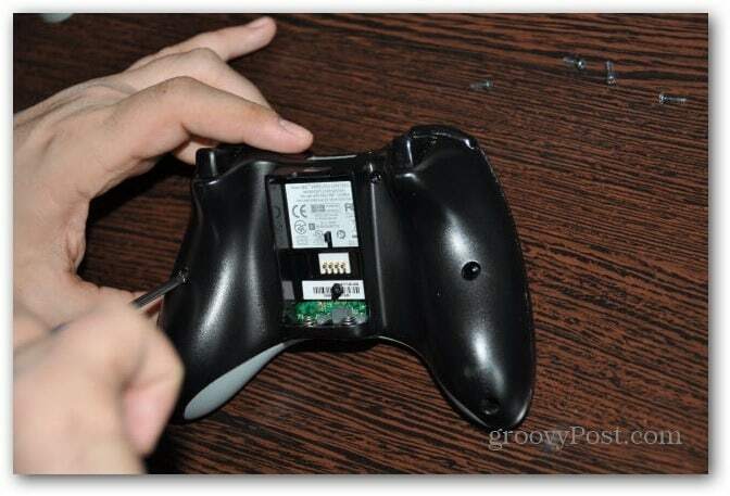 Xbox 360 नियंत्रक एनालॉग थंबस्टिक्स को परिवर्तित करें