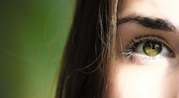 विटामिन क्या हैं जो आंखों के स्वास्थ्य की रक्षा करते हैं?