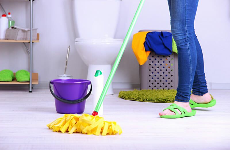 बाथरूम की सफाई कैसे करें