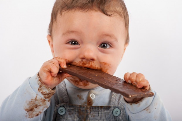 शिशुओं को चॉकलेट कब दें