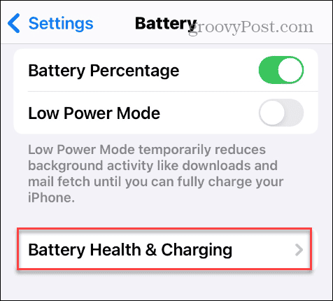 सेटिंग्स में बैटरी हेल्थ और चार्जिंग विकल्प