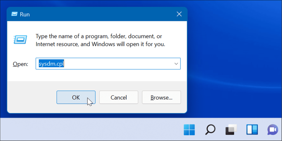 पुराने हार्डवेयर पर sysdm-cpl चलाएँ Windows 11 को तेज़ बनाएँ