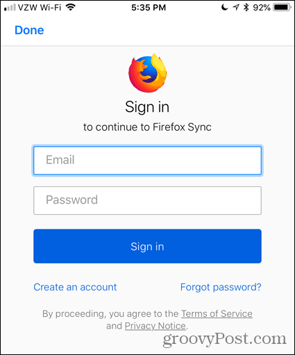 IOS के लिए फ़ायरफ़ॉक्स में अपना ईमेल और पासवर्ड दर्ज करें