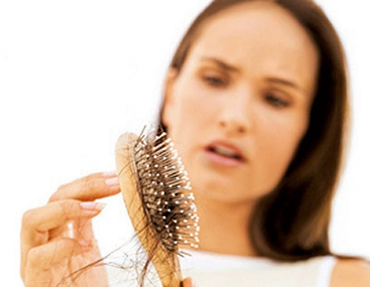 क्या बालों को खरोंचने से नुकसान से बचा जाता है?