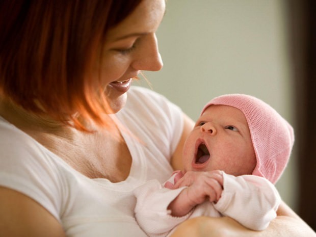 शिशुओं में गिरने वाले तालु के लक्षण और उपचार