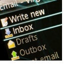 महत्वपूर्ण आउटलुक ईमेल को नियमित ईमेल में बदलें