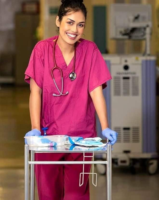 ब्यूटी क्वीन भाशा मुखर्जी का मुख्य पेशा वापस डॉक्टर बनना है!