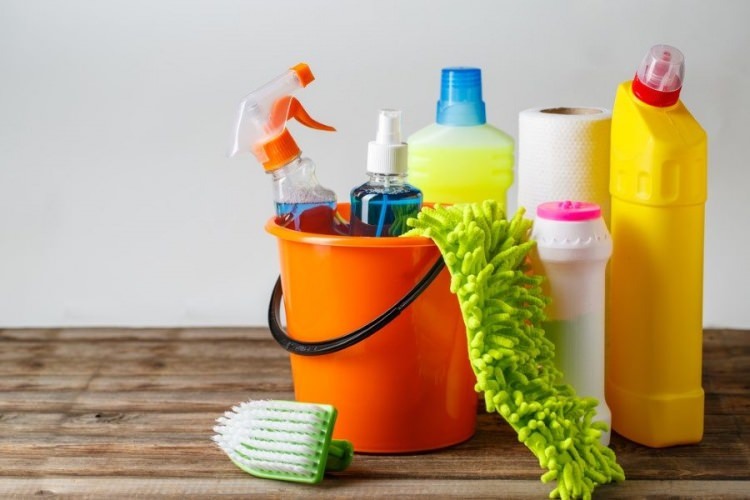 कौन से सफाई उत्पादों को एक साथ नहीं मिलाया जाना चाहिए?