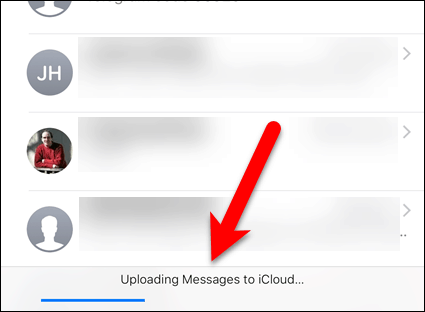 IOS में iCloud पर संदेश अपलोड करना