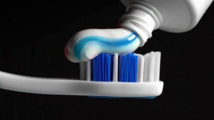 टूथपेस्ट कैसे बनाये? घर पर प्राकृतिक टूथपेस्ट बनाना