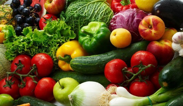 सब्जियां और फल खरीदते समय ध्यान देने योग्य बातें
