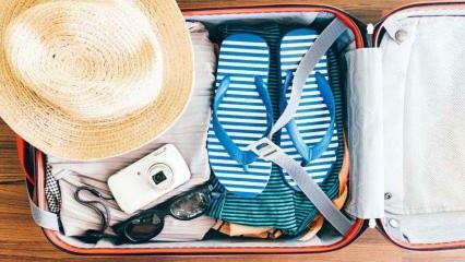 आपकी गर्मी की छुट्टी के लिए आपके सूटकेस में 10 चीजें होनी चाहिए! छुट्टी के लिए टू-डू सूची 