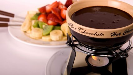 क्या शौकीन खाने से वजन बढ़ता है? घर पर चॉकलेट फोंडू बनाने की विधि