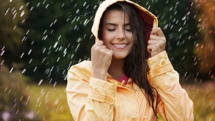 त्वचा और बालों को बारिश के पानी के क्या फायदे हैं?