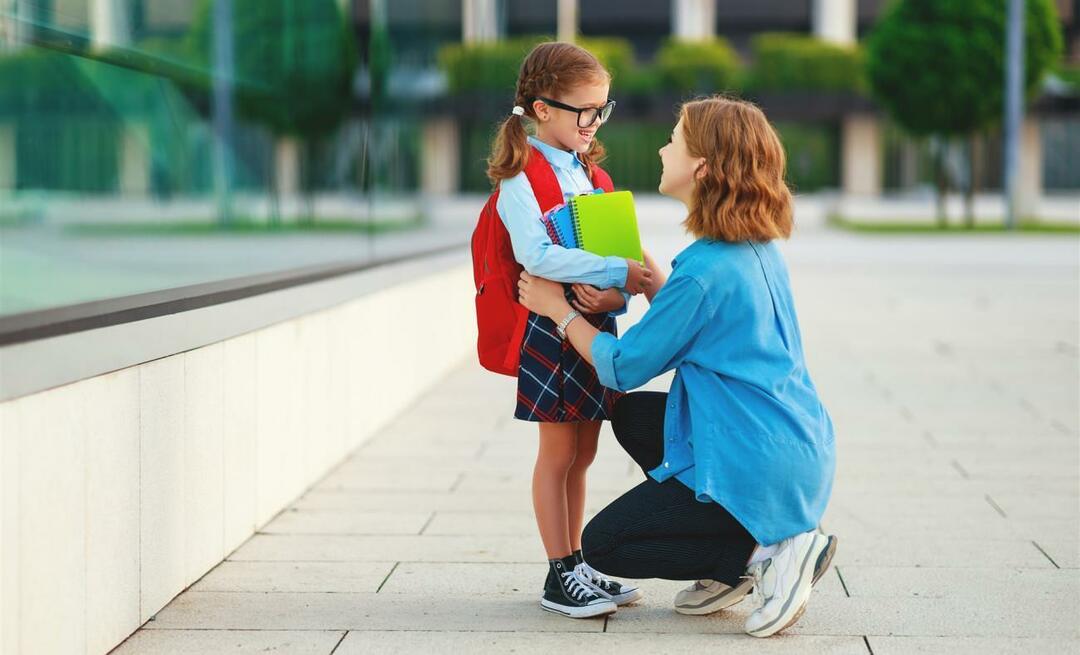 स्कूल के पहले दिन बच्चों के साथ कैसा व्यवहार करना चाहिए?