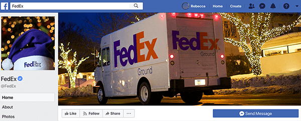 यह FedEx के फेसबुक पेज का स्क्रीनशॉट है। छुट्टियों के लिए, प्रोफ़ाइल छवि एक बैंगनी सांता टोपी है जिसमें सफेद बैंड पर FedEx मुद्रित है। कवर फोटो एक फेडेक्स ट्रक है जो रोशनी से सजाए गए घरों द्वारा ड्राइविंग करता है।