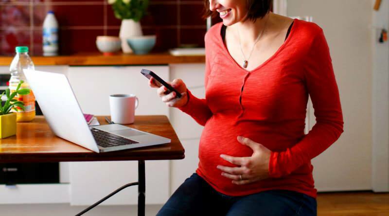 गर्भावस्था के दौरान नाभि रेखा कब शुरू होती है?