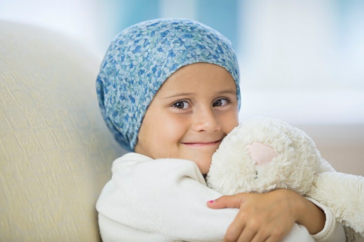 ल्यूकेमिया (रक्त कैंसर) क्या है? बच्चों में ल्यूकेमिया के लक्षण क्या हैं?