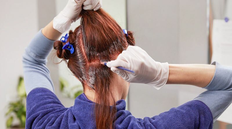 हेयर डाई के नुकसान क्या हैं? एक पंक्ति में बालों को रंगने के नुकसान