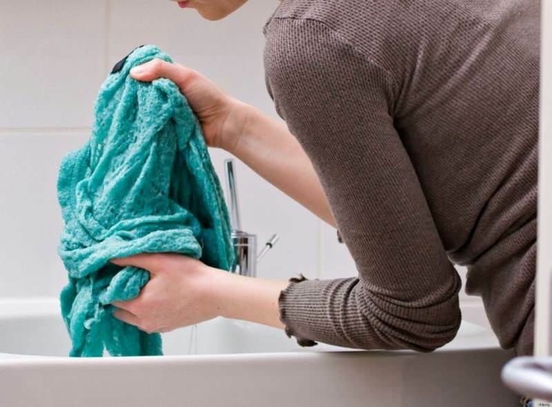 कंबल पर लगे दाग कैसे हटाए जाते हैं? कंबल कैसे धोएं कंबल की सफाई!