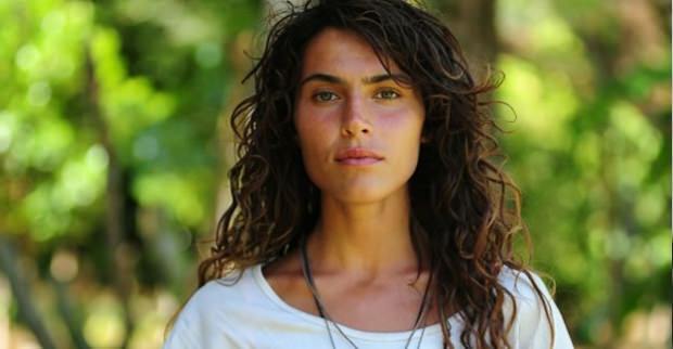 तुर्की फुटबॉल खिलाड़ी Serenay Aktaş: कई सुंदर कूड़े!