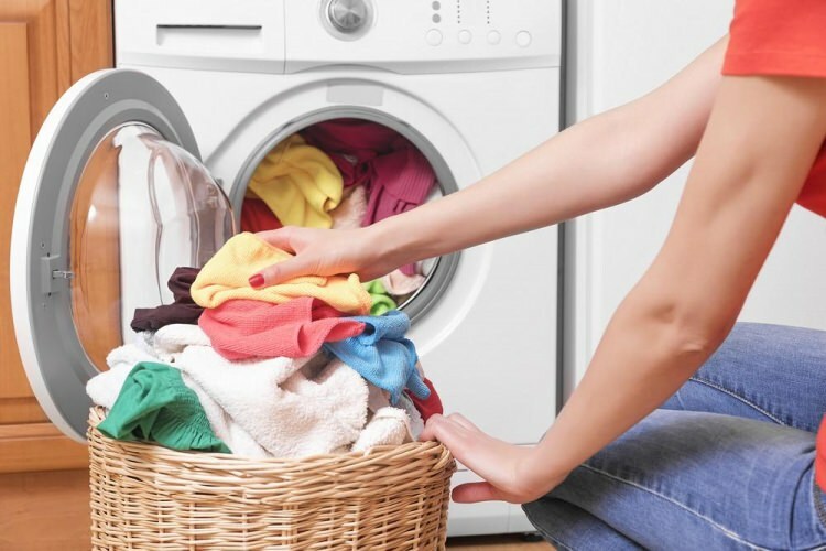 कपड़े धोने कैसे धोया जाता है?