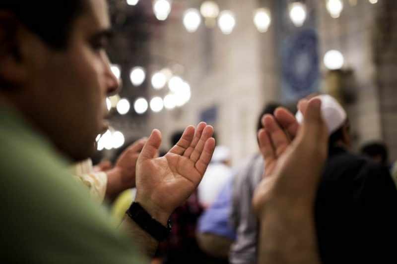 Azan और kamet के बीच प्रार्थना! अवसर प्रार्थना क्या है? नमाज़ पढ़ने के बाद की जाने वाली प्रार्थना