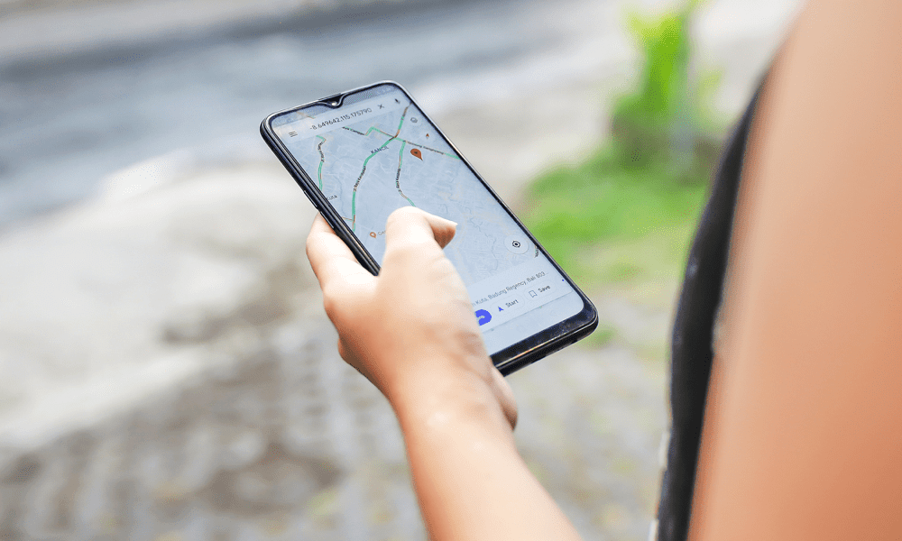 Google मानचित्र पर लाइव ट्रैफ़िक को कैसे सक्षम या अक्षम करें