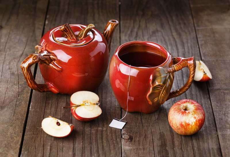 सेब के छिलकों से बनी सेब की चाय ज्यादा फायदेमंद होती है।