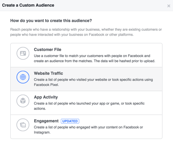 अपनी वेबसाइट पर आए लोगों के आधार पर एक कस्टम ऑडियंस बनाने के लिए वेबसाइट ट्रैफ़िक का चयन करें।