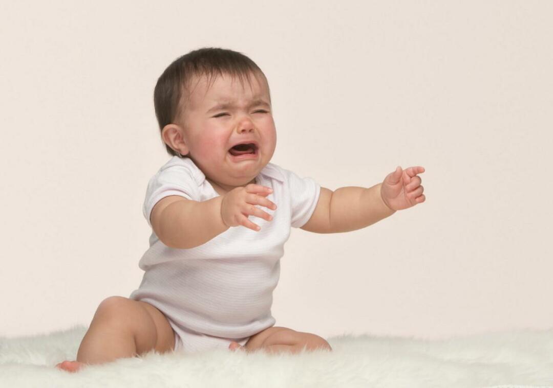 बच्चे क्यों रोते हैं? बच्चे रो कर क्या कहते हैं? बच्चों के रोने के 5 तरीके