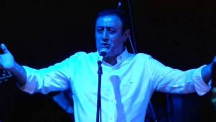 Türkücü Mahmut Tuncer ने रॉक गाया