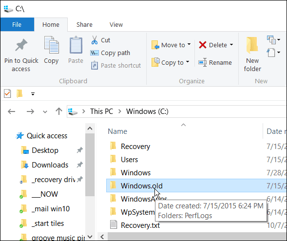 यदि आप Windows 10 को पहले 30 दिनों में पिछले संस्करण में वापस लाना चाहते हैं, तो Windows.old को न हटाएं