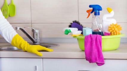 किचन की टाइल्स कैसे साफ करें? प्राकृतिक तरीकों से रसोई टाइल के दाग कैसे निकालें?