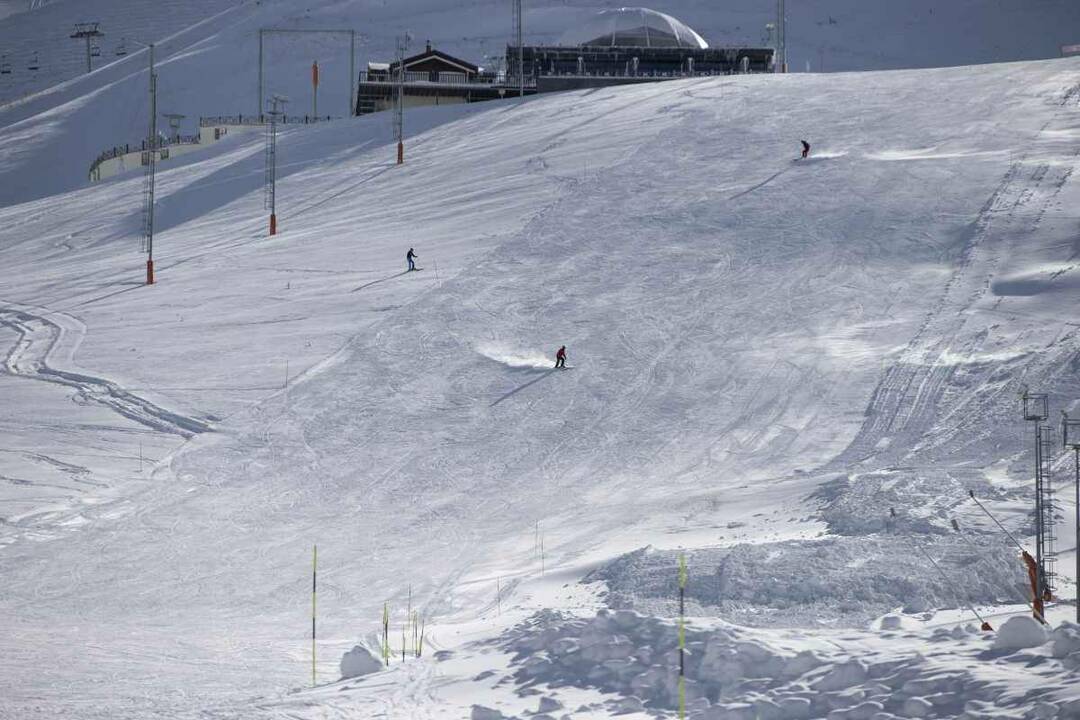 पलांडोकेन में स्की उत्साह: पहले दिन से पूर्ण