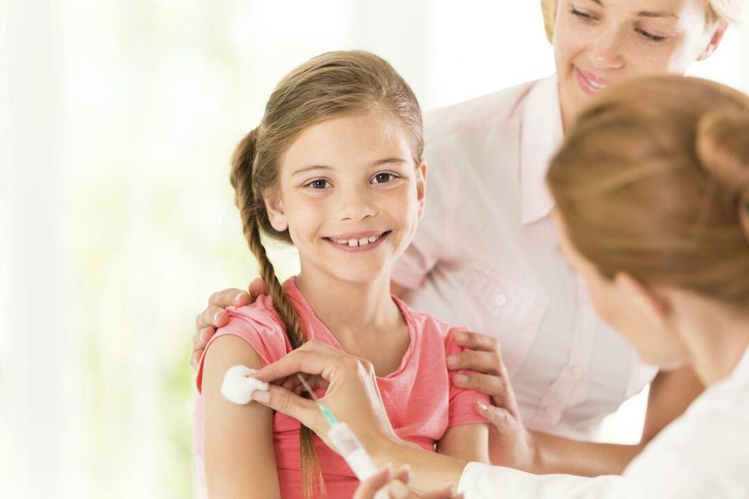 बच्चों को फ्लू से बचाव का टीका कब लगवाना चाहिए?