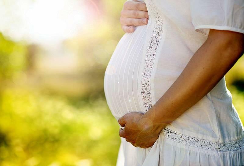 गर्भवती होने पर गर्भपात होते देखना 