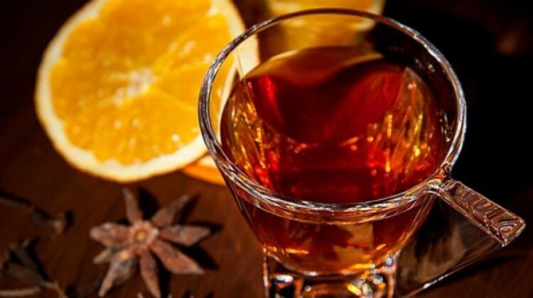 स्वादिष्ट नारंगी सर्दियों की चाय की विधि